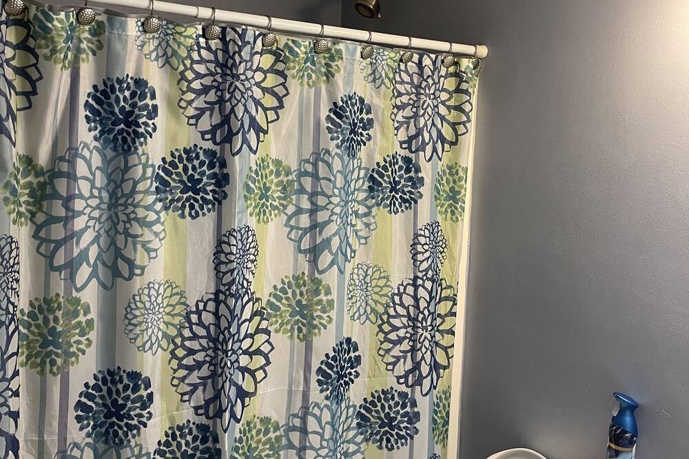 Photo of Bathroom in Winder