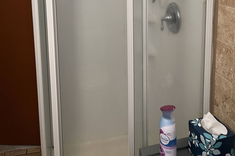 Photo of Bathroom in Tamassee