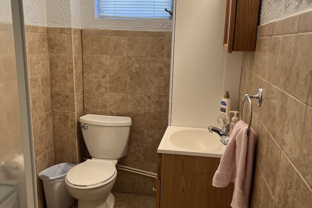 Photo of Bathroom in Tamassee