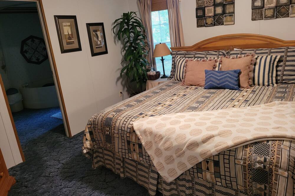 Photo of Bedroom in Fair Play