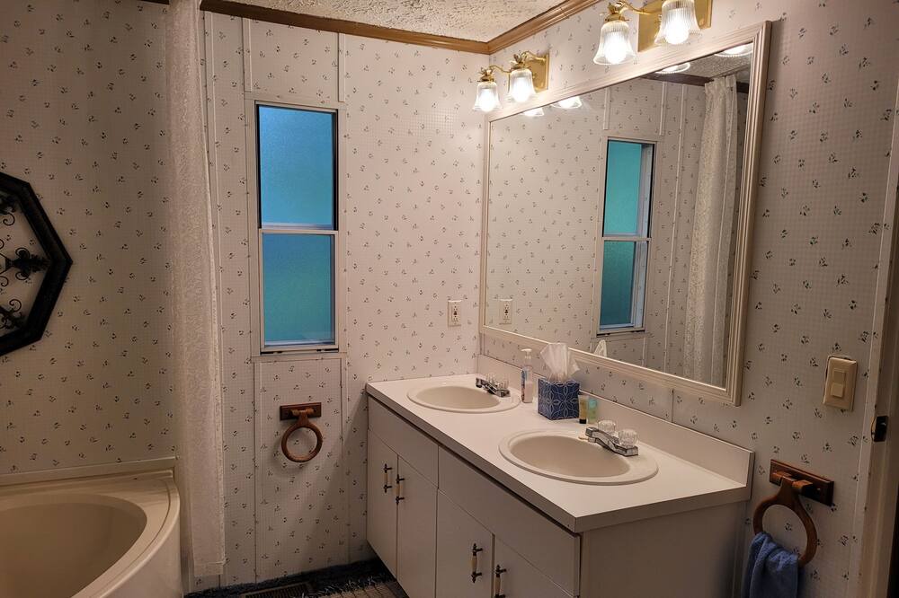 Photo of Bathroom in Fair Play