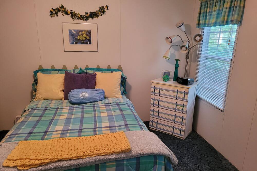 Photo of Bedroom in Fair Play
