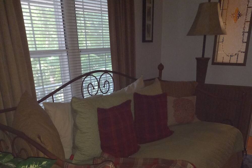 Photo of Bedroom in Fair Play