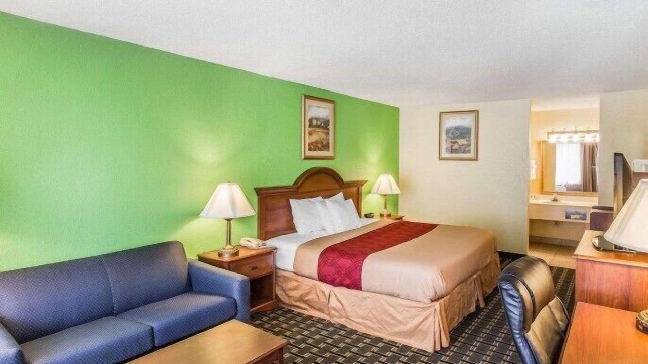Photo of Bedroom in Douglas