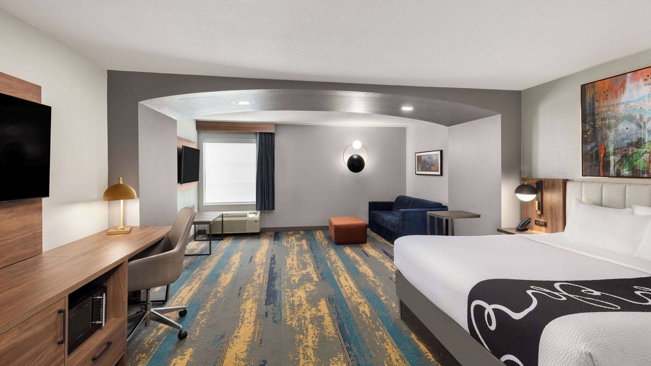 Photo of Bedroom in Knoxville