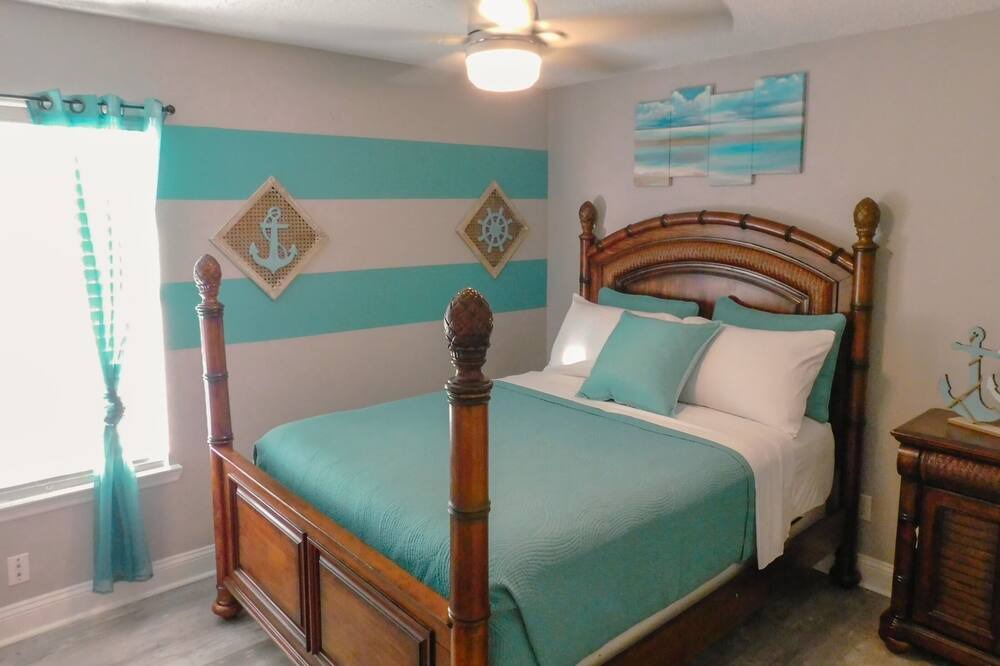 Photo of Bedroom in Westside