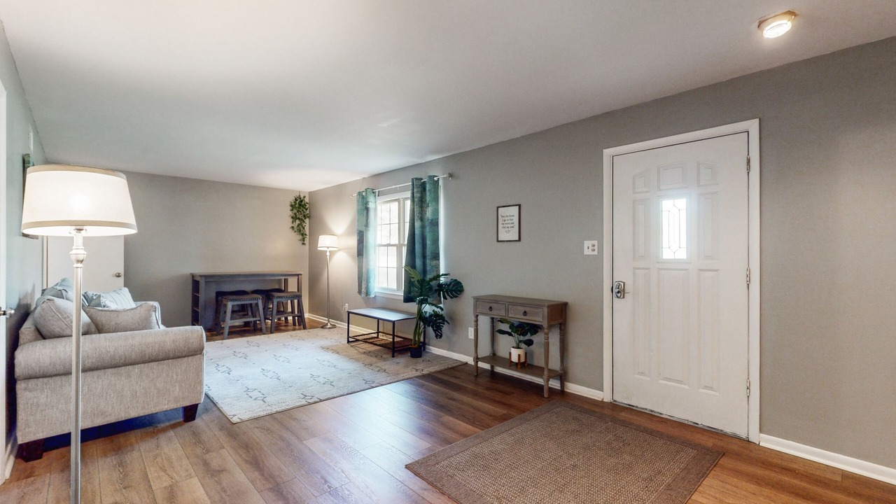 Photo of Livingroom in Garden City