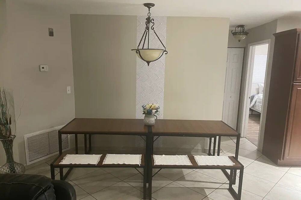 Photo of Livingroom in Shore Acres