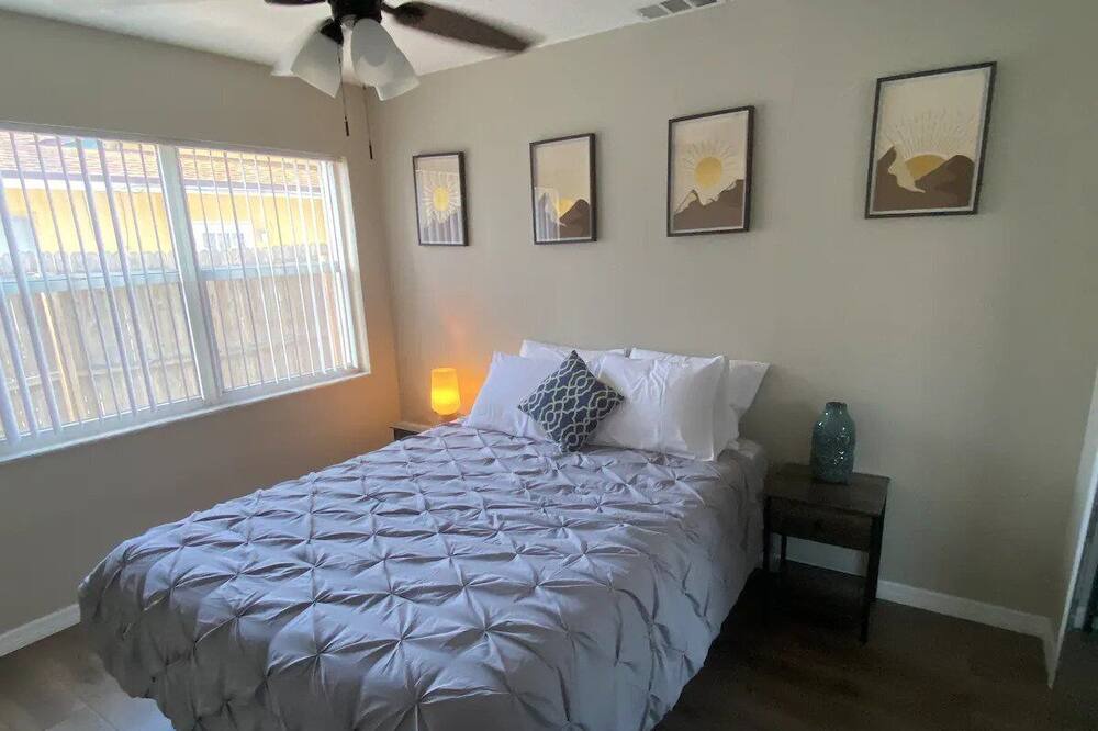 Photo of Bedroom in Shore Acres