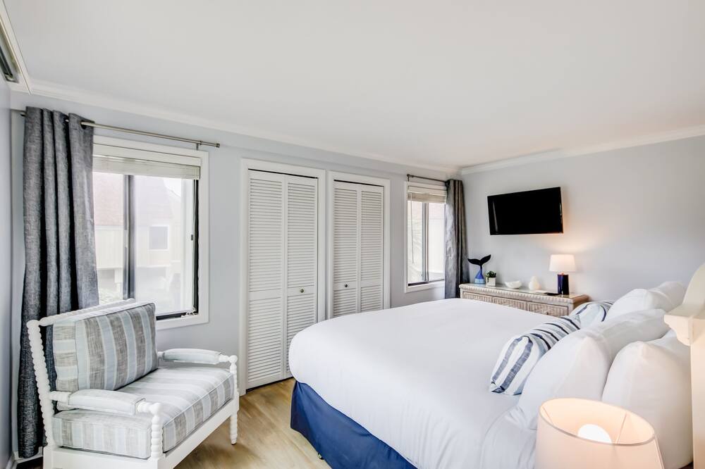 Photo of Others in Sealoft Villas
