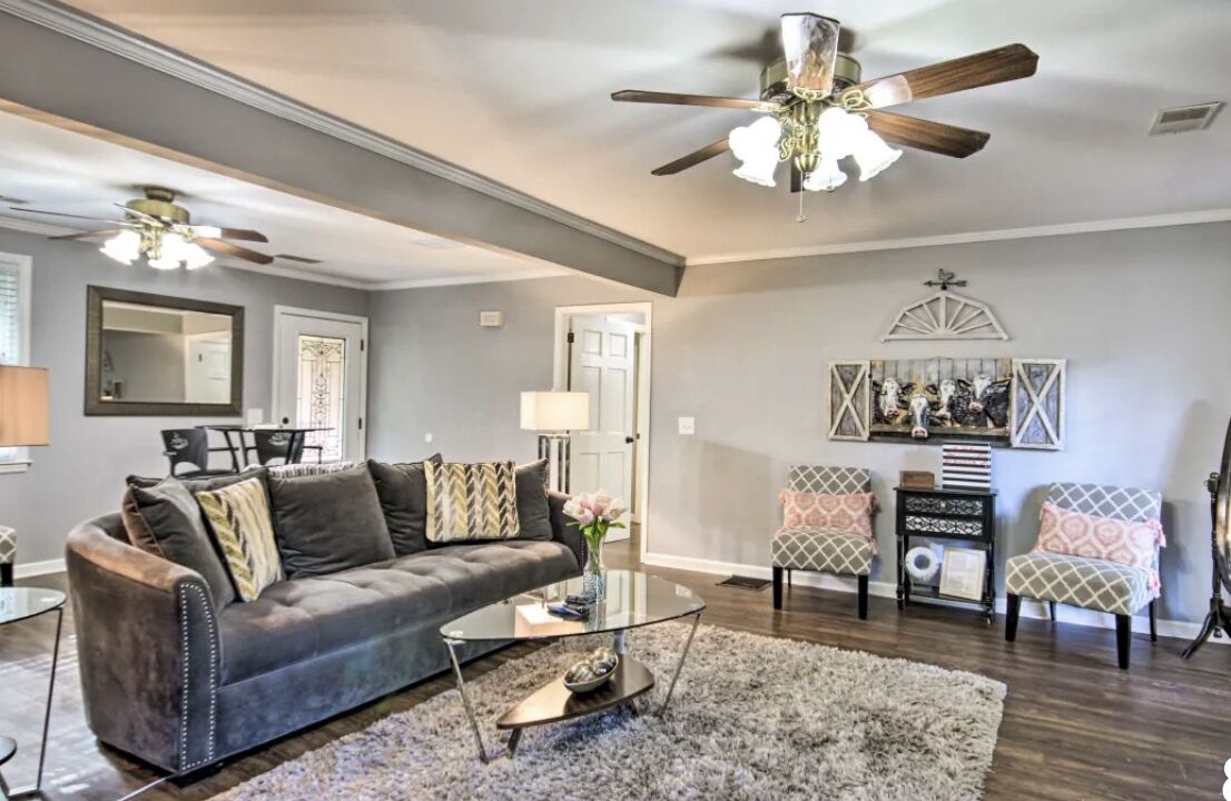 Photo of Livingroom in Chapin