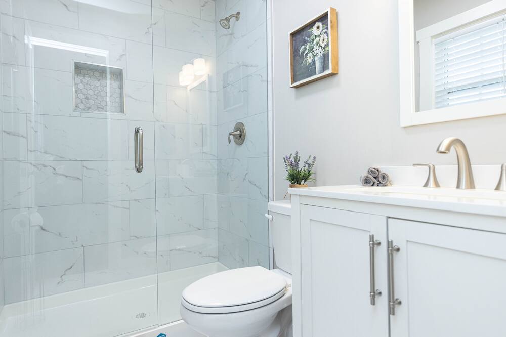 Photo of Bathroom in Dacula