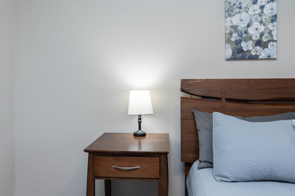 Photo of Bedroom in Dacula