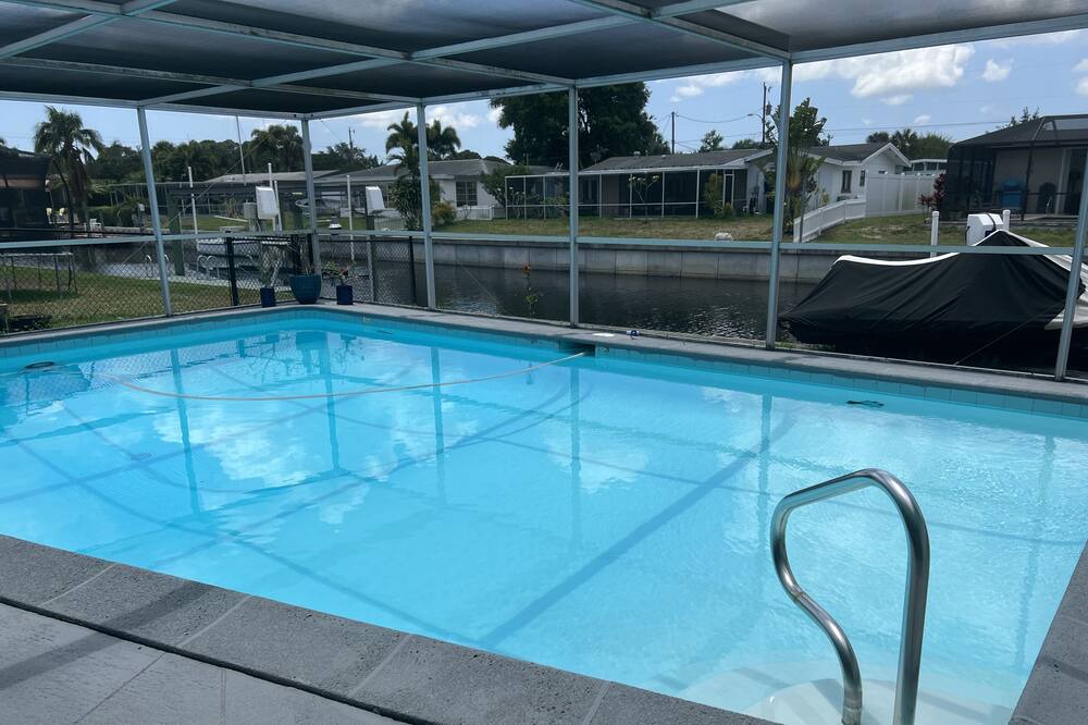 Photo of Outdoor in Lochmoor Waterway Estates