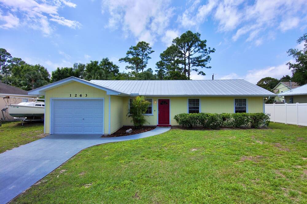 Photo of Others in Florida Ridge