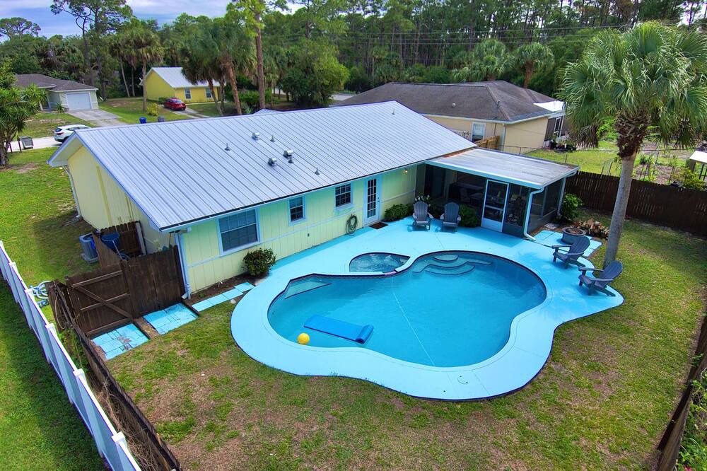 Photo of Others in Florida Ridge