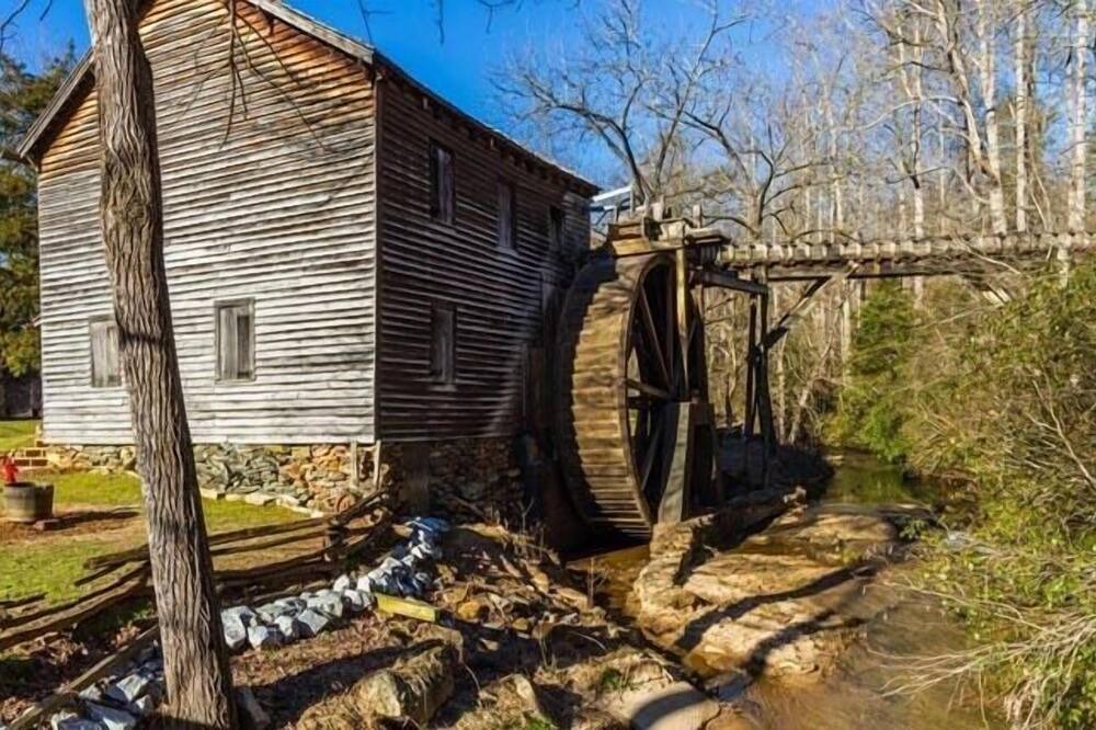 Photo of Others in Pickens