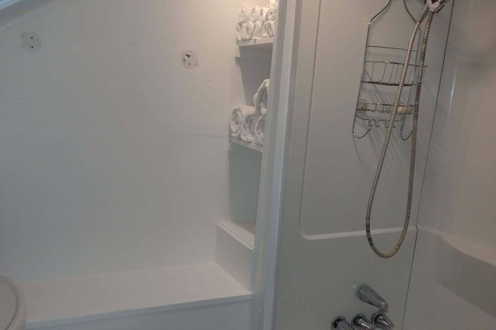 Photo of Bathroom in Elberton