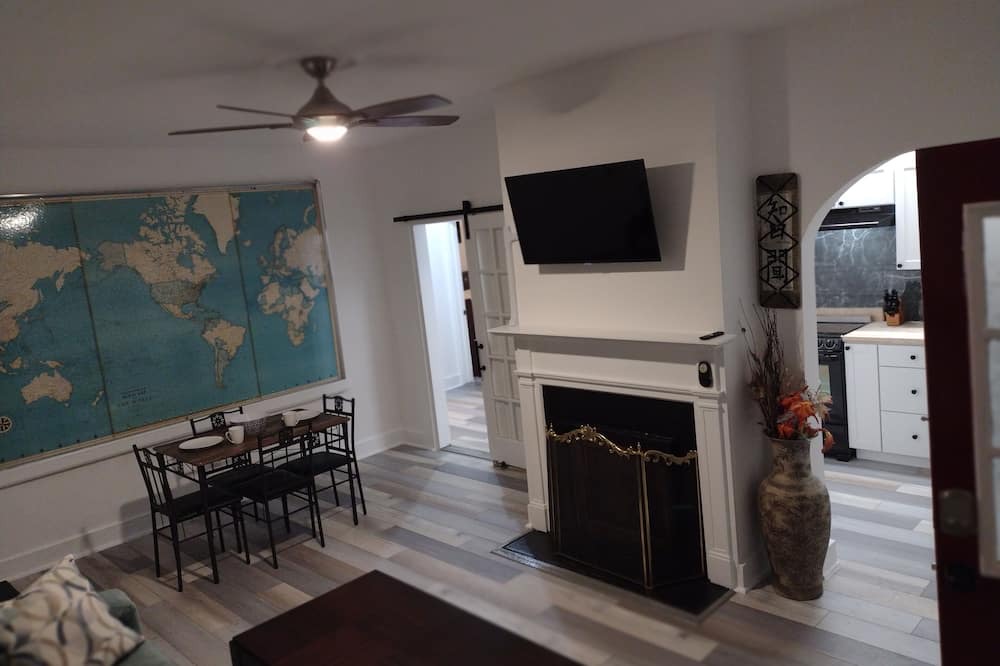 Photo of Livingroom in Elberton