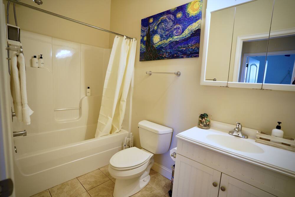 Photo of Bathroom in Burton