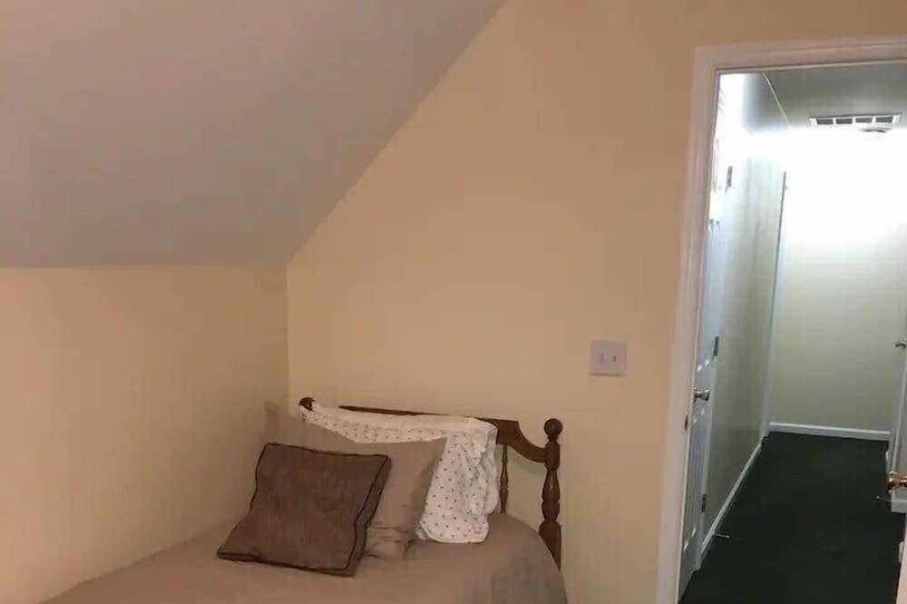 Photo of Bedroom in Watkinsville