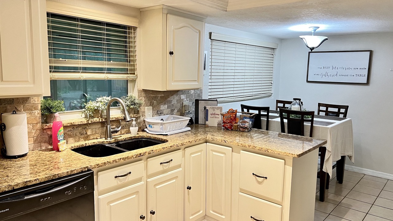Photo of Kitchen in Bearss Plaza