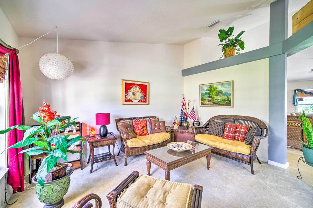 Photo of Livingroom in Palm Bay