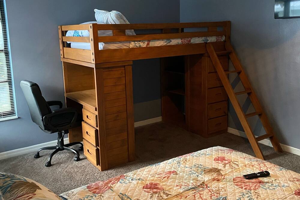 Photo of Bedroom in Treasure Coast