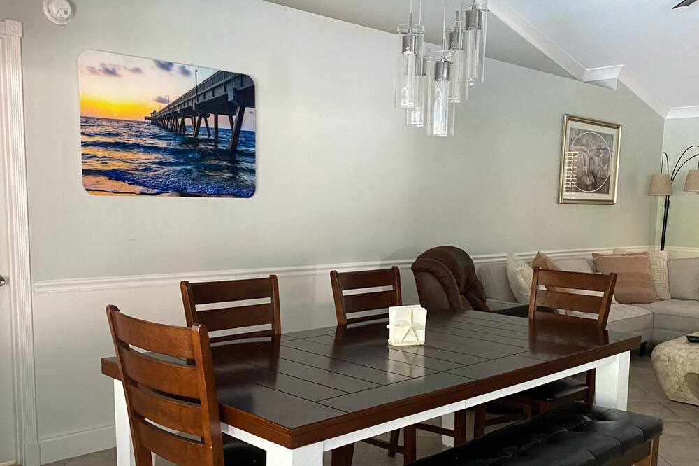 Photo of Bedroom in Treasure Coast