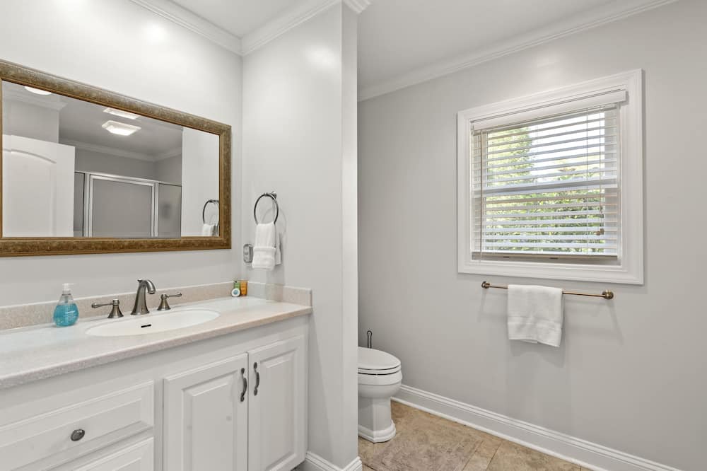 Photo of Bathroom in Summerton