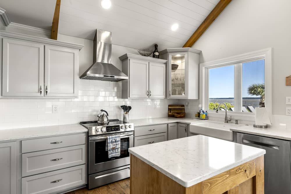 Photo of Kitchen in Summerton