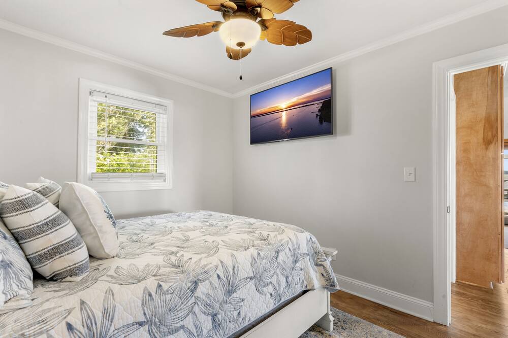 Photo of Bedroom in Summerton