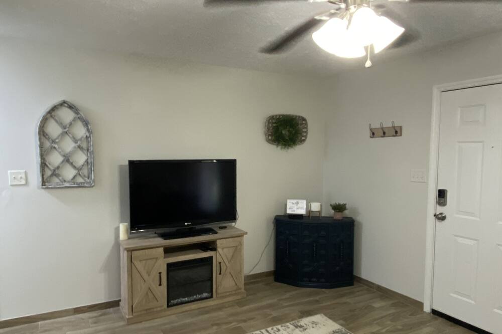 Photo of Bedroom in Pooler