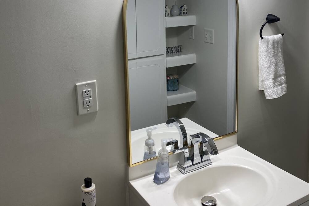 Photo of Bathroom in Pooler