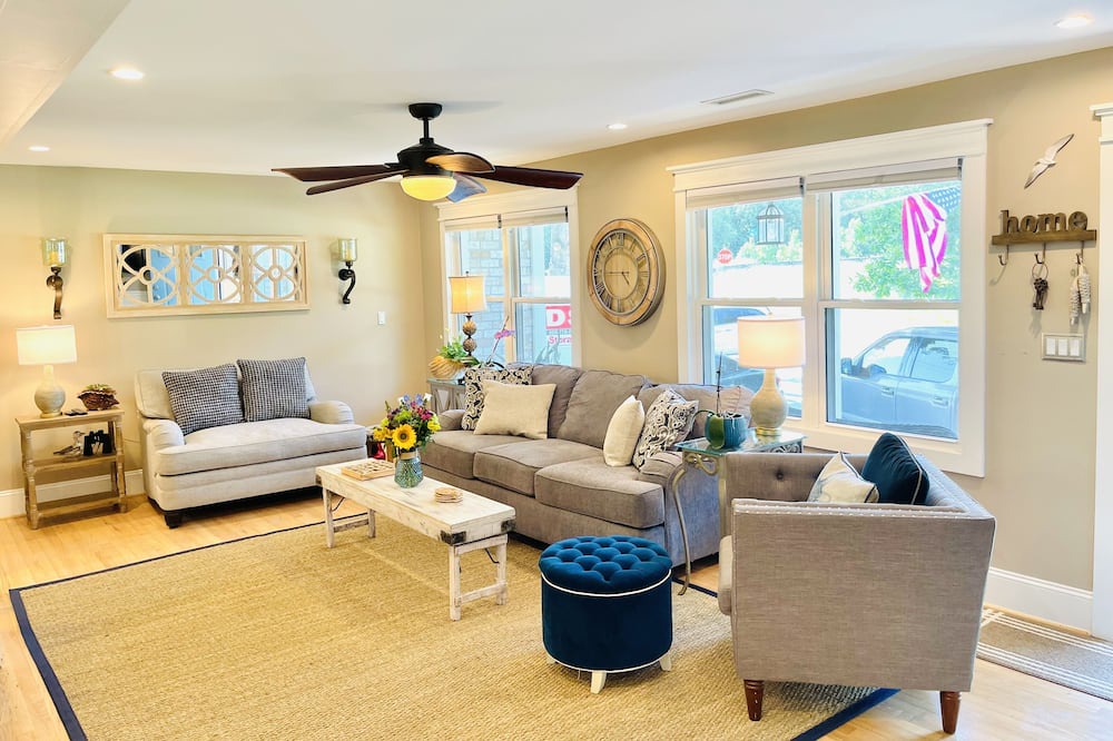 Photo of Livingroom in Johns Island