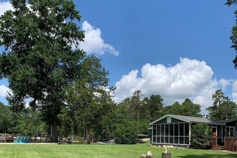 Photo of Outdoor in Prosperity