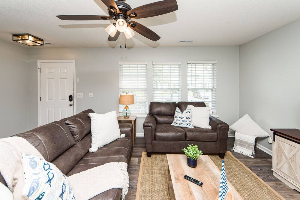 Photo of Livingroom in Charleston