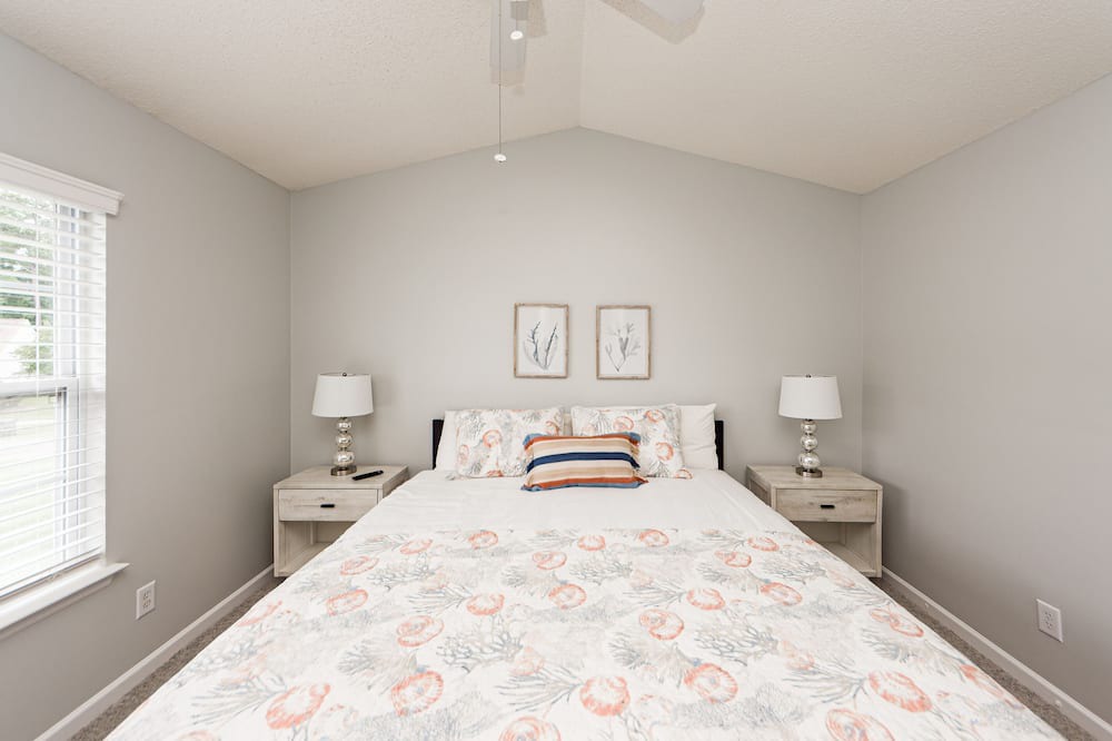 Photo of Bedroom in Charleston