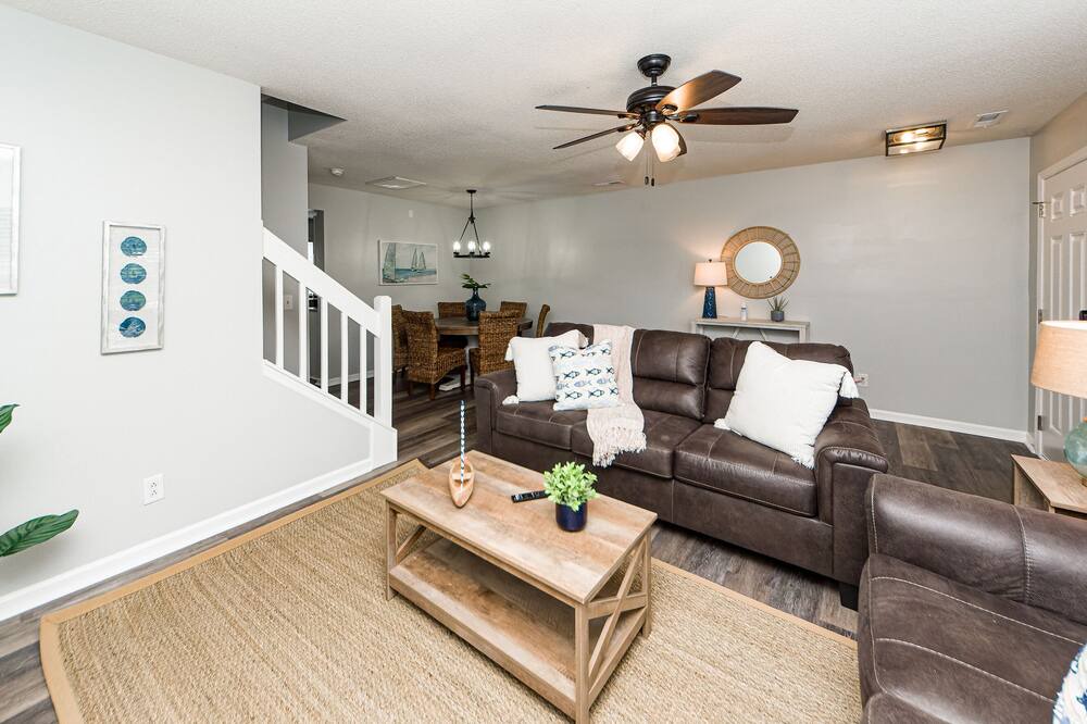 Photo of Livingroom in Charleston
