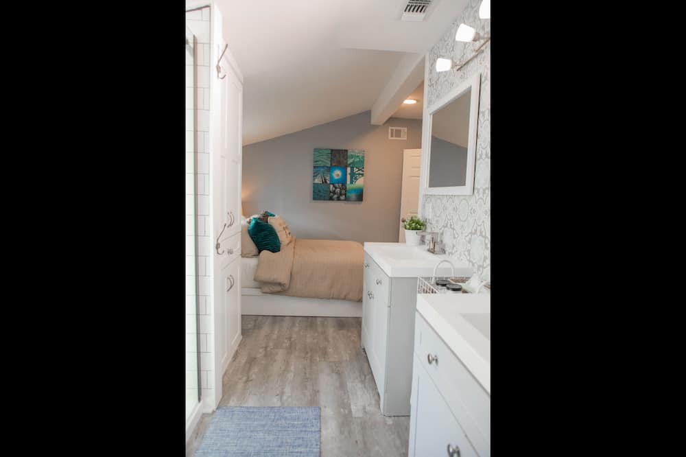 Photo of Bedroom in Saint Cloud