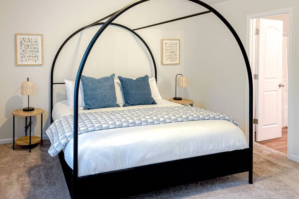 Photo of Bedroom in Anderson