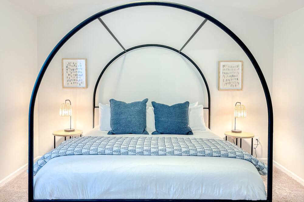 Photo of Bedroom in Anderson