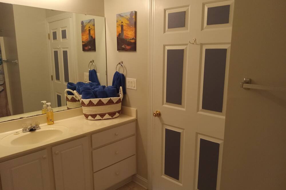 Photo of Bathroom in Waterford Plantation