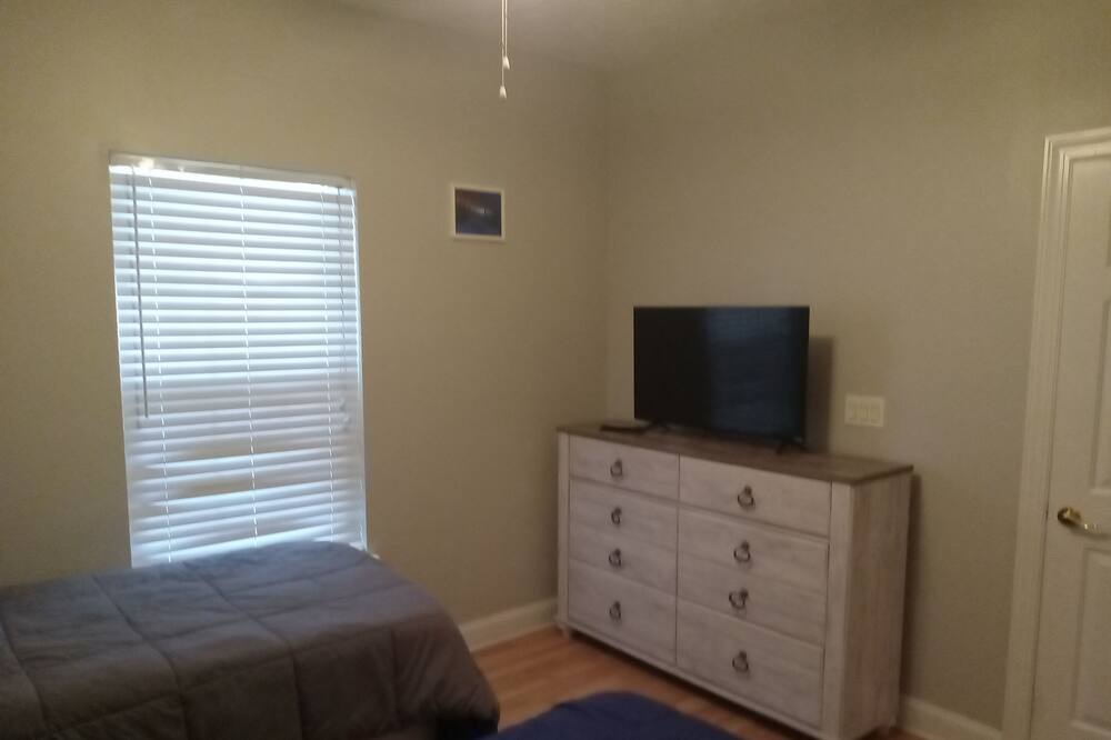 Photo of Bedroom in Waterford Plantation