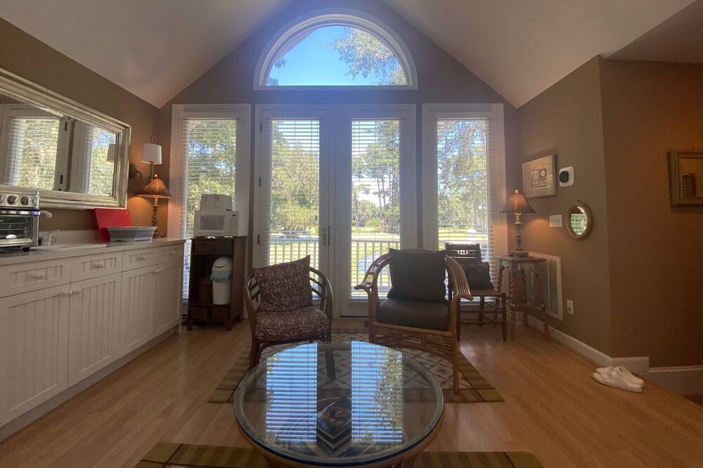Photo of Livingroom in Daufuskie Island