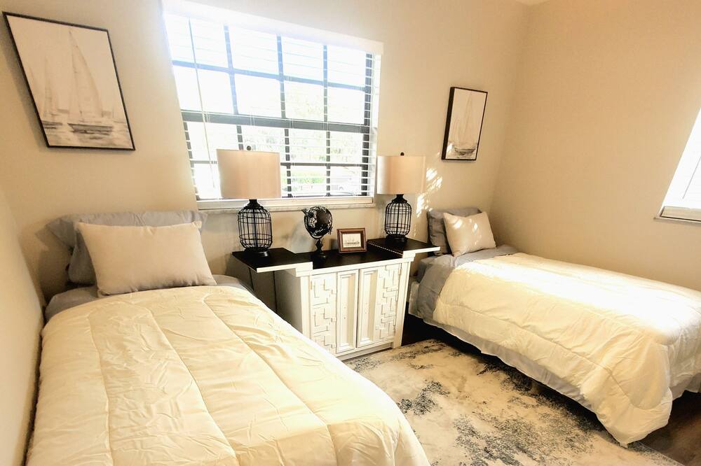 Photo of Bedroom in Pine Hills