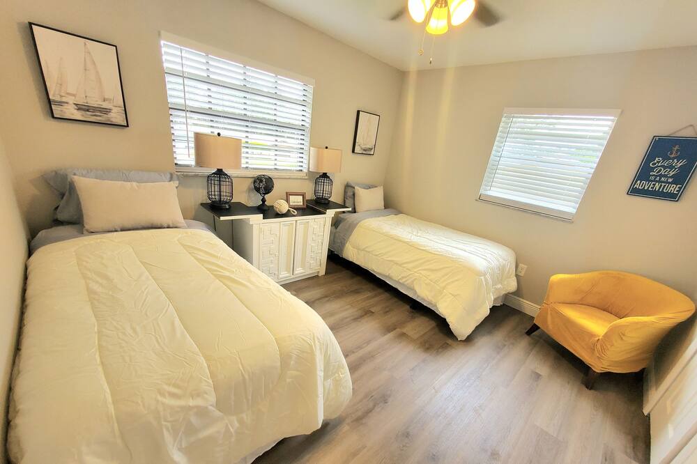 Photo of Bedroom in Pine Hills