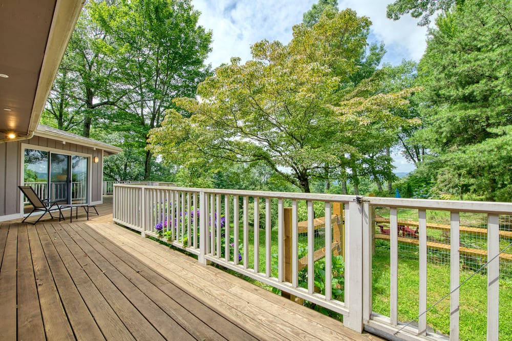 Photo of Others in Lake Toxaway