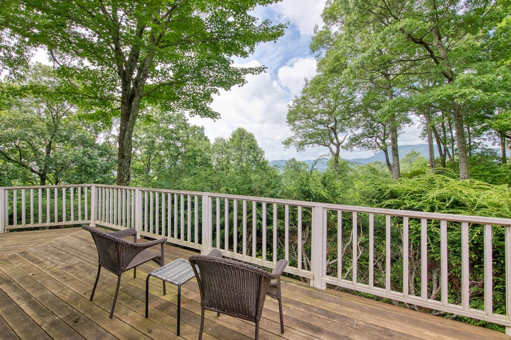 Photo of Others in Lake Toxaway