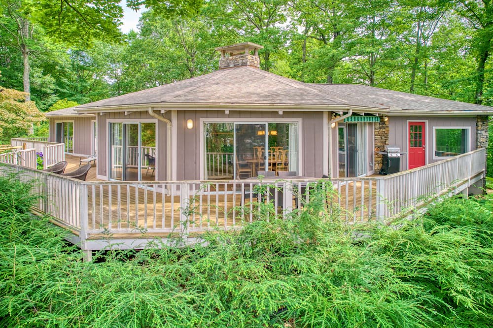 Photo of Others in Lake Toxaway